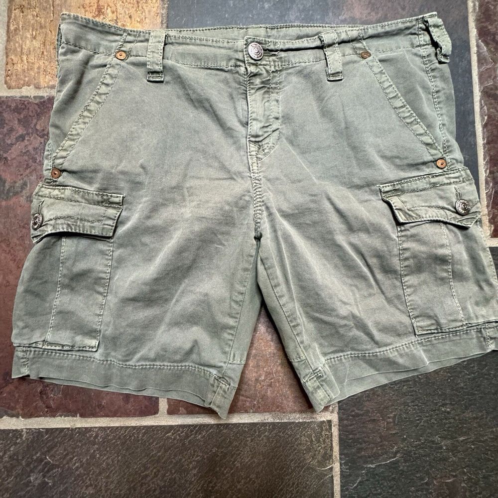 Y2K True Religion‎ Flap Pocket Camo Green Cotton Cargo Shorts Women's 32 EUC